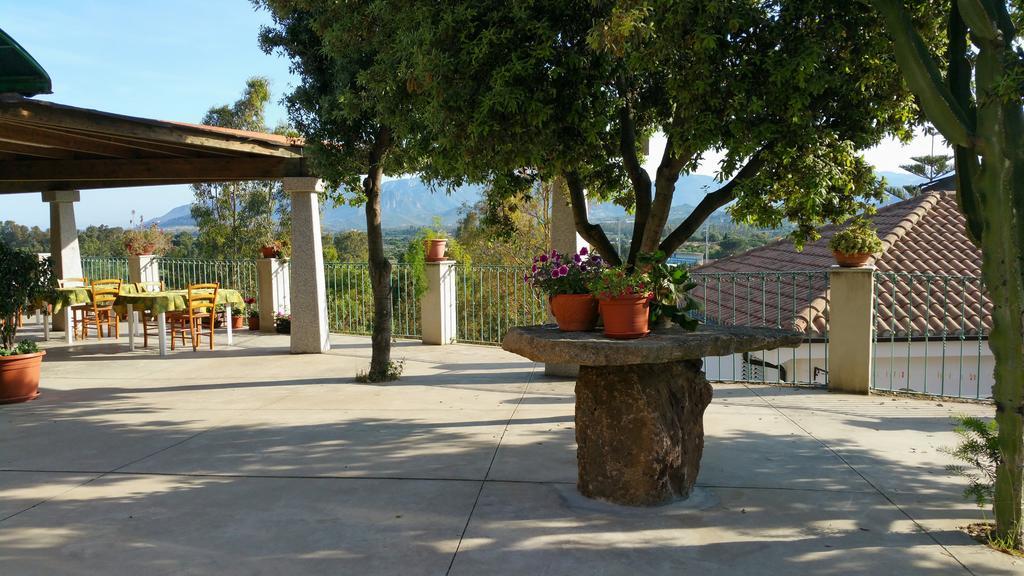 Agriturismo Chiai Francesco Bari Sardo Buitenkant foto